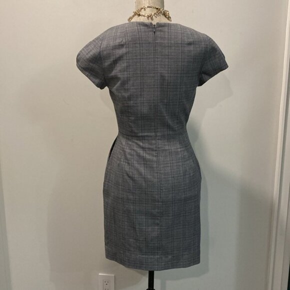 Banana Republic Fitted Gray Plaid Midi Dress Size 6 - Picture 6 of 16